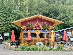 Rose Cafe a Sainte Rose du Nord LM Le Québec